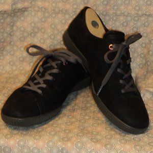 Ecco Women's Size 42 EU (11US) Black Suede Shoes Flats Lace Up